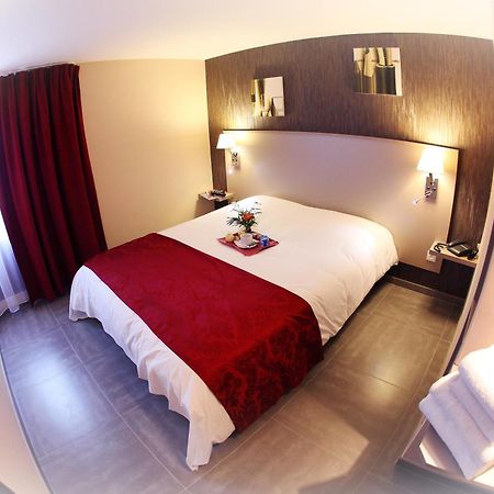 Hotel Le Coudon La Farlede Bagian luar foto