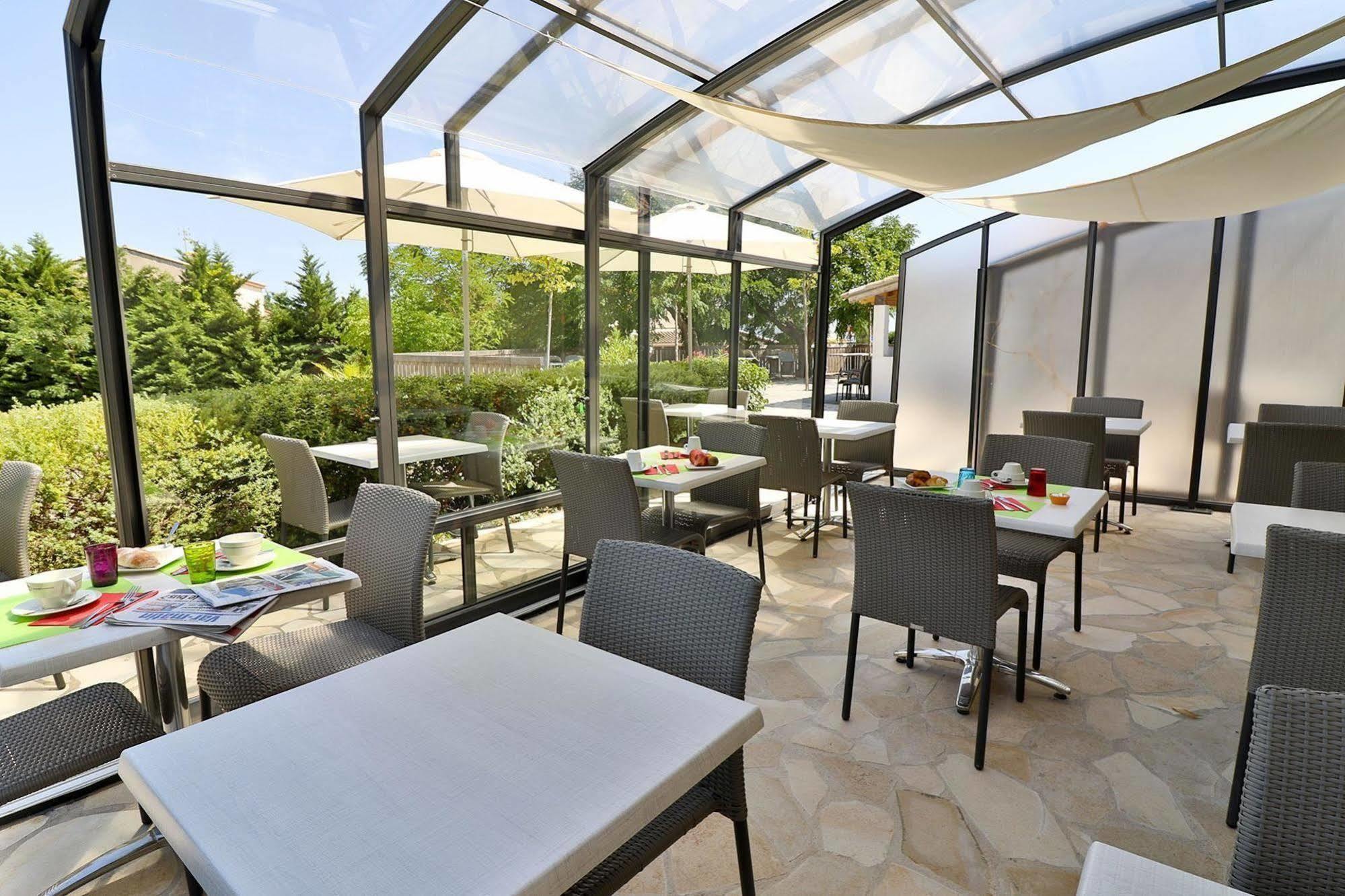 Hotel Le Coudon La Farlede Bagian luar foto